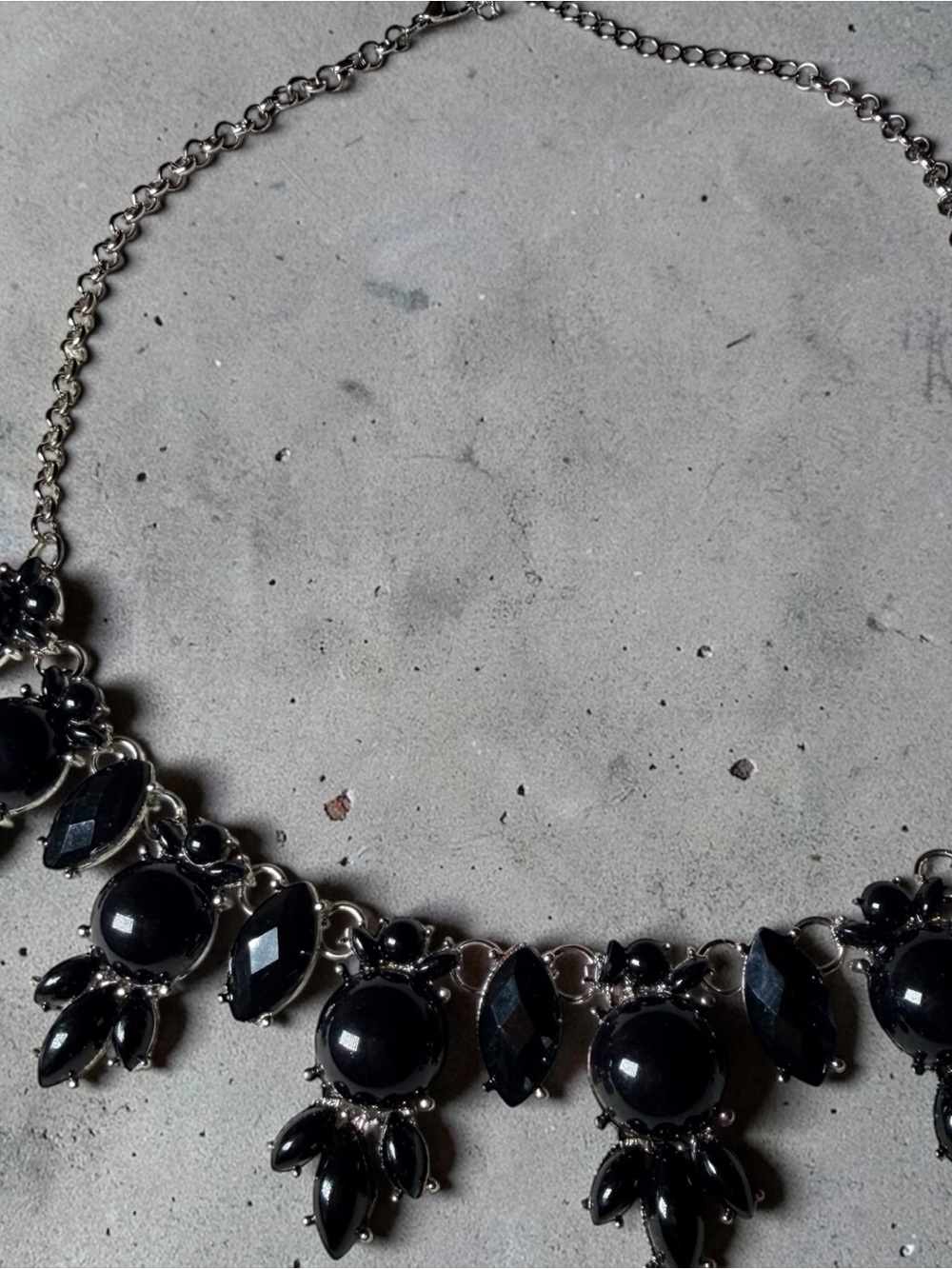 Elegant Black Statement Necklace - Women's Jewelry